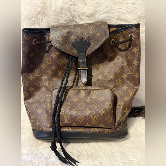 LV Vintage 100% Authentic Louis Vuitton Monogram Canvas Rucksack - Picture 7 of 16